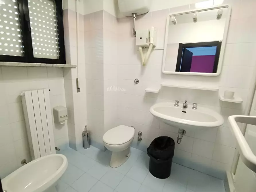 Immagine 28 di Palazzo in vendita  in via gramsci a Monteprandone