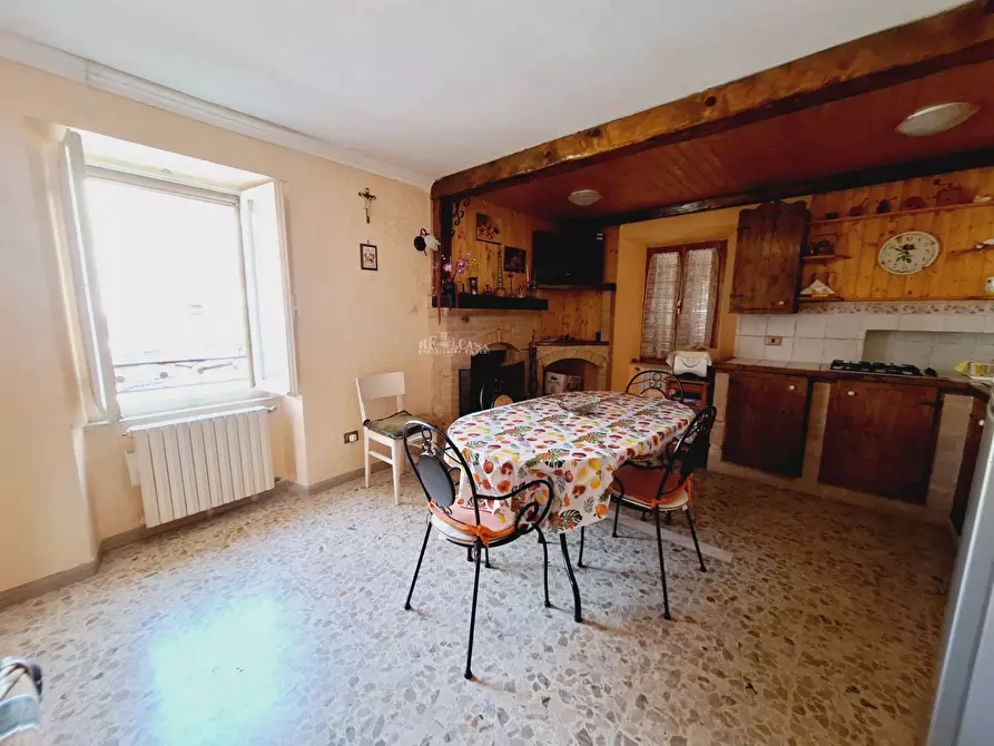 Immagine 18 di Casa indipendente in vendita  in piazza fiume a Montefiore Dell'aso