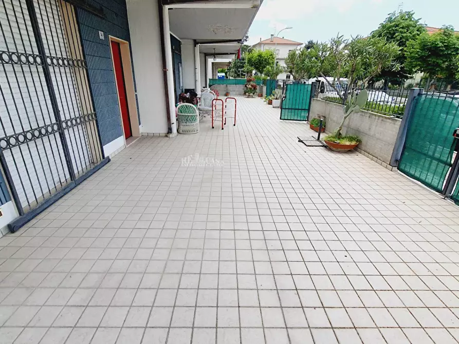 Immagine 26 di Appartamento in vendita  in via cola d'amatrice a Martinsicuro