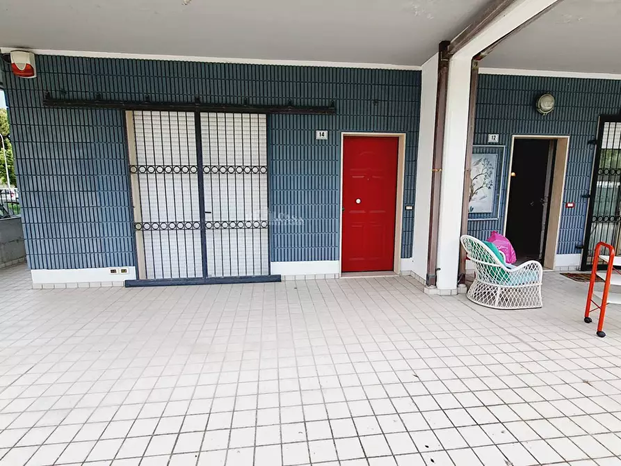 Immagine 27 di Appartamento in vendita  in via cola d'amatrice a Martinsicuro