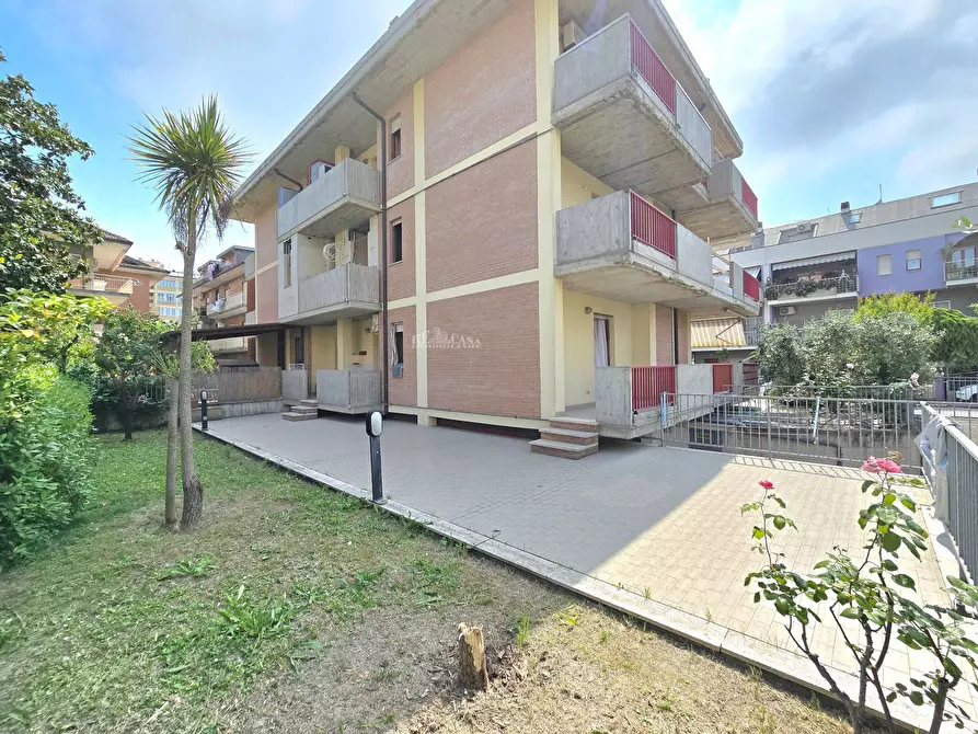 Immagine 29 di Appartamento in affitto  in Via Cefalonia a San Benedetto Del Tronto