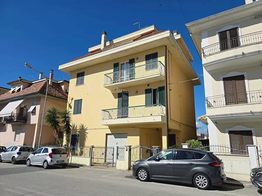 Immagine 1 di Appartamento in affitto  in Via Del Cacciatore a San Benedetto Del Tronto