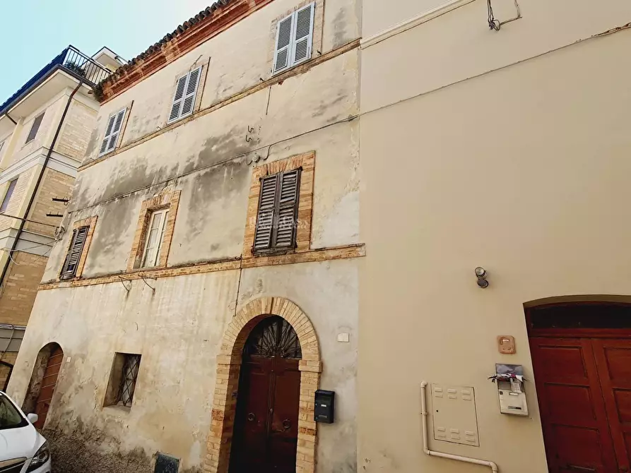 Immagine 1 di Casa indipendente in vendita  in via matteotti a Cupra Marittima