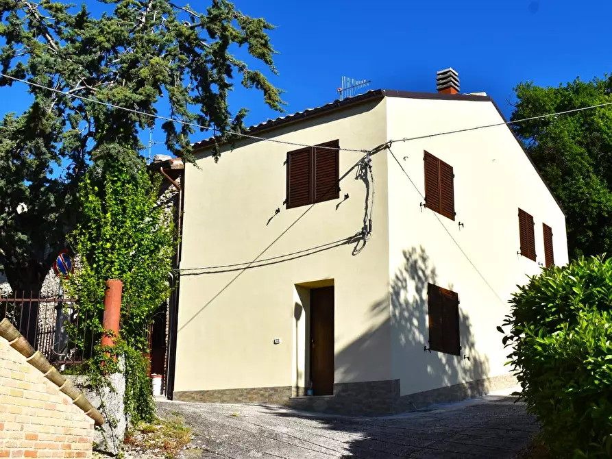 Immagine 2 di Casa indipendente in vendita  in vetice a Montefortino