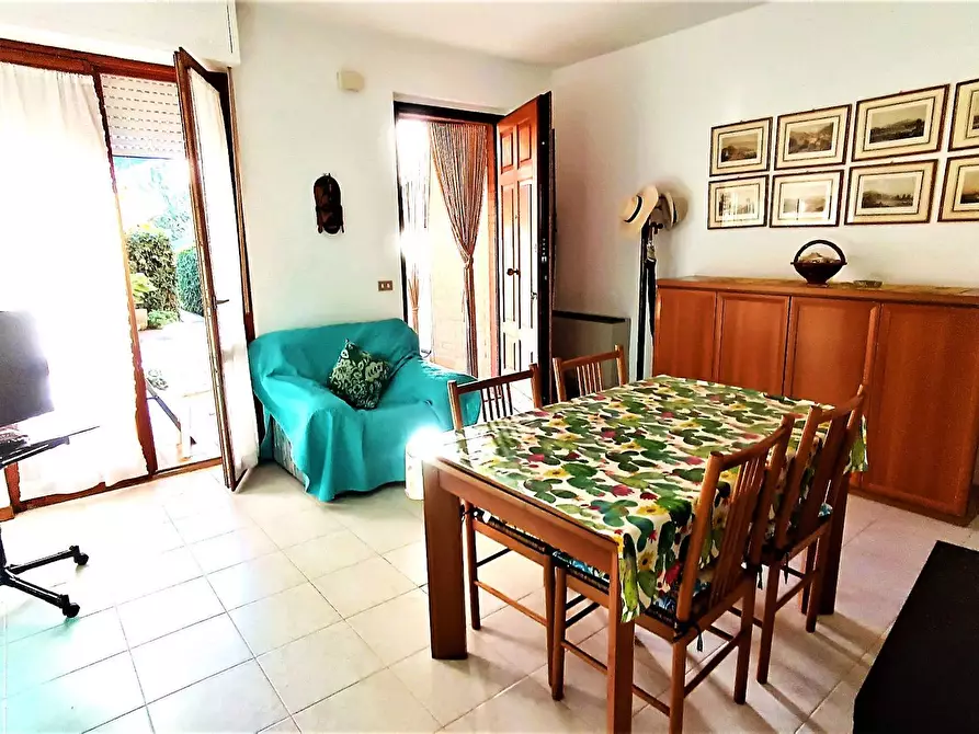 Immagine 5 di Appartamento in vendita  in via gramsci a Altidona