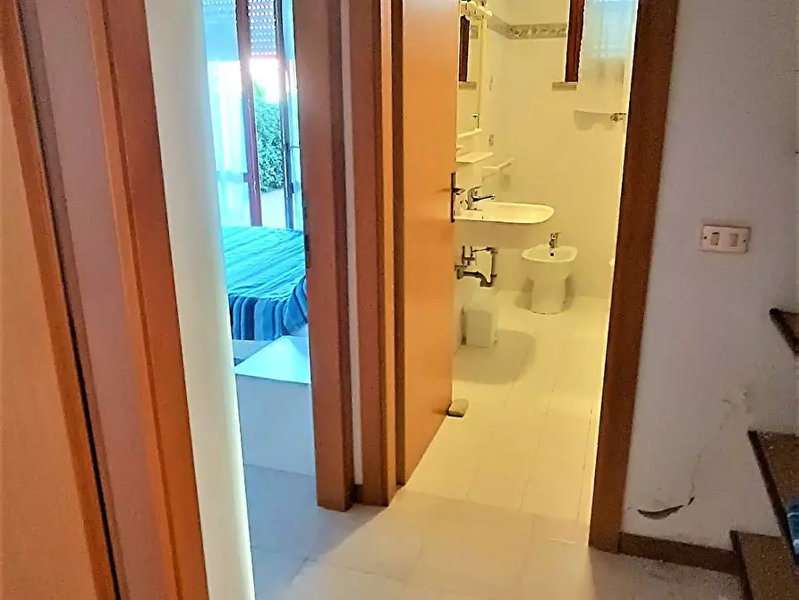 Immagine 17 di Appartamento in vendita  in via gramsci a Altidona