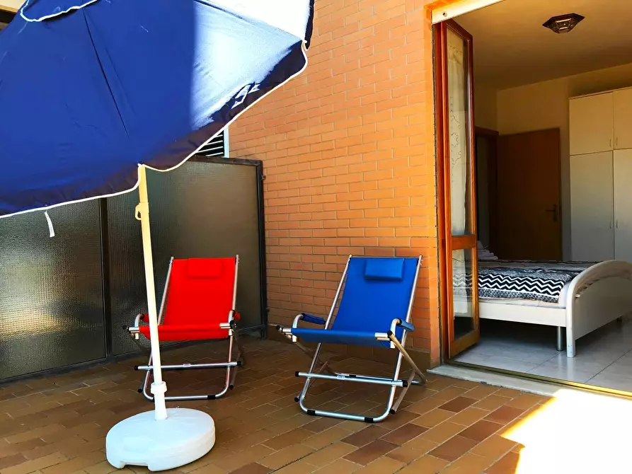 Immagine 30 di Appartamento in vendita  in via gramsci a Altidona