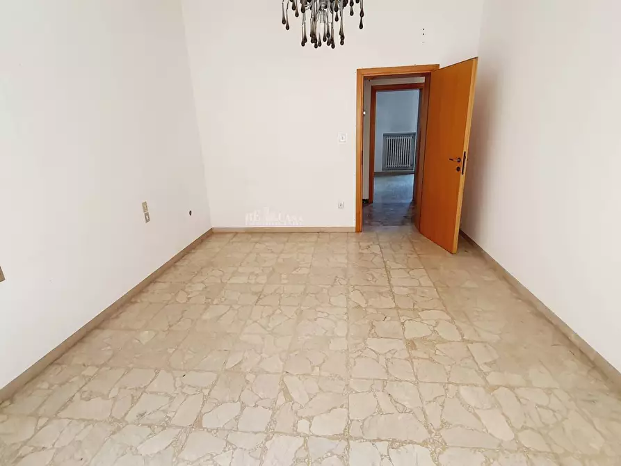 Immagine 21 di Appartamento in vendita  in via marsala a San Benedetto Del Tronto