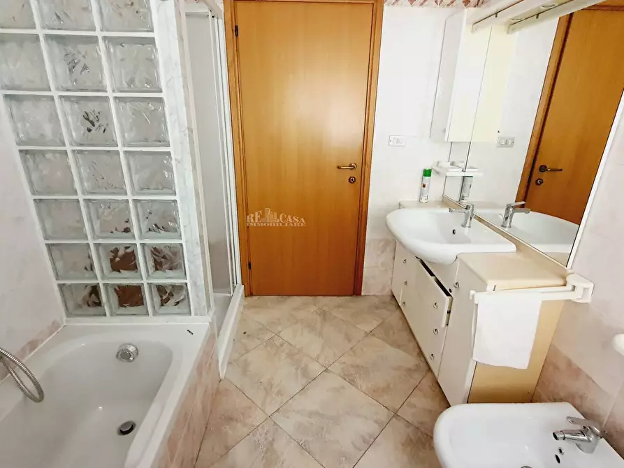 Immagine 29 di Appartamento in vendita  in via marsala a San Benedetto Del Tronto