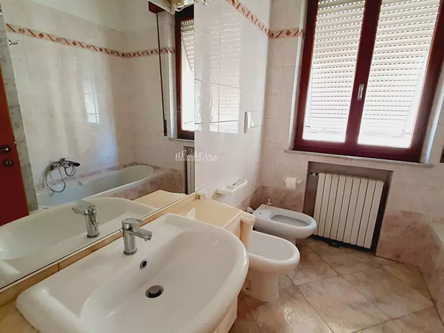 Immagine 28 di Appartamento in vendita  in via marsala a San Benedetto Del Tronto