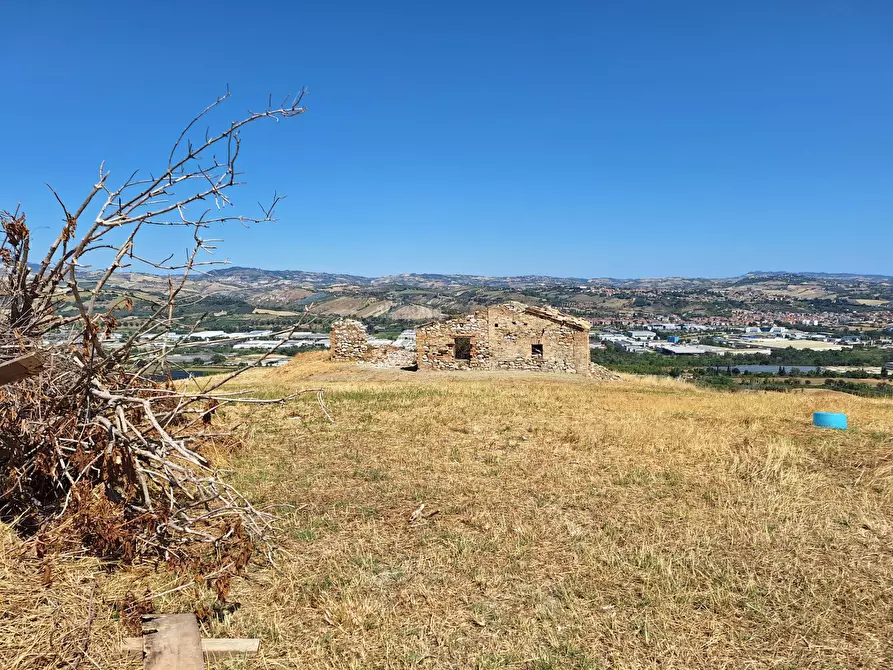 Immagine 15 di Rustico / casale in vendita  in via di traina a Maltignano