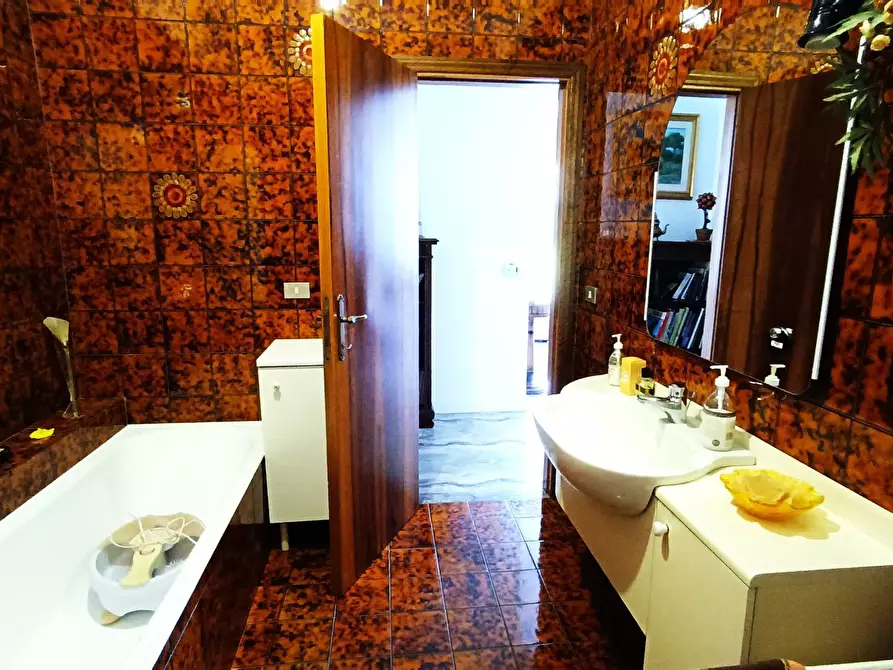 Immagine 29 di Villa in vendita  in Via Aristide Bernardini a Campofilone