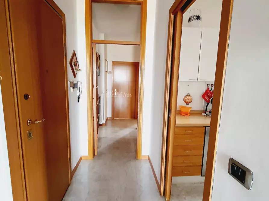 Immagine 26 di Appartamento in vendita  in corso vittorio emanuele a Ripatransone