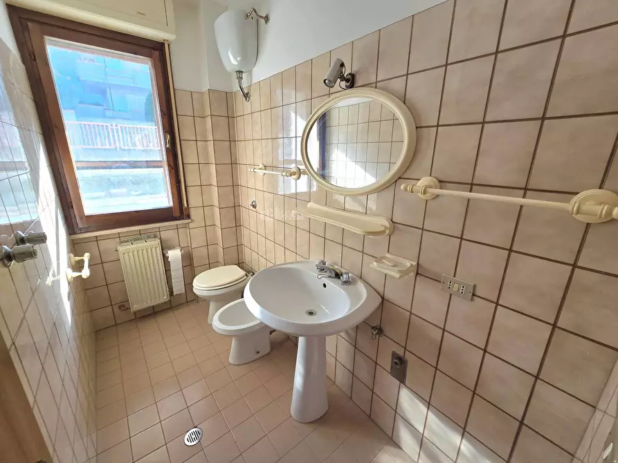 Immagine 13 di Appartamento in vendita  in Via Tirreno a Monteprandone