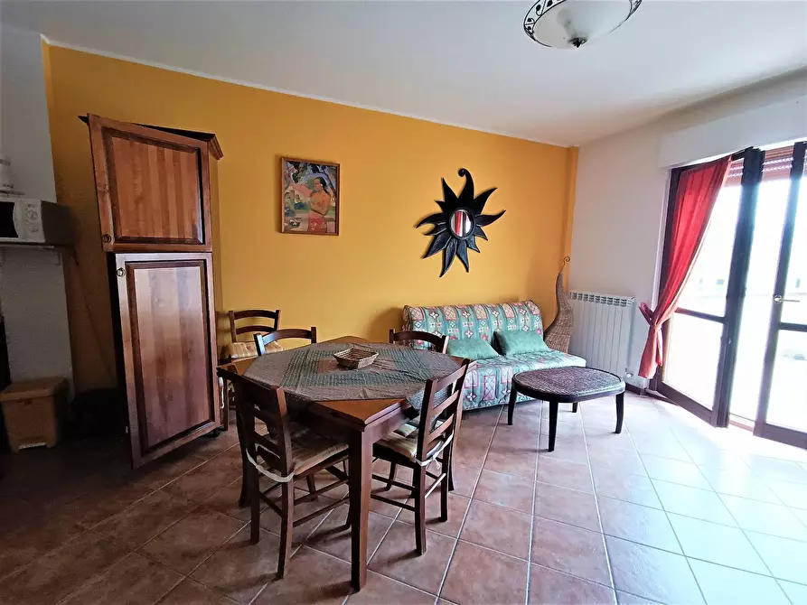 Immagine 2 di Appartamento in vendita  in via val d'aso a Campofilone