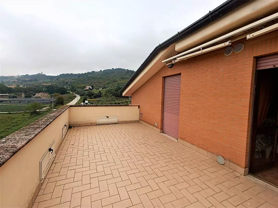 Immagine 7 di Appartamento in vendita  in via val d'aso a Campofilone