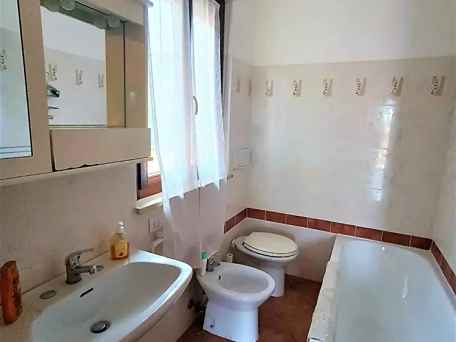 Immagine 12 di Appartamento in vendita  in via val d'aso a Campofilone