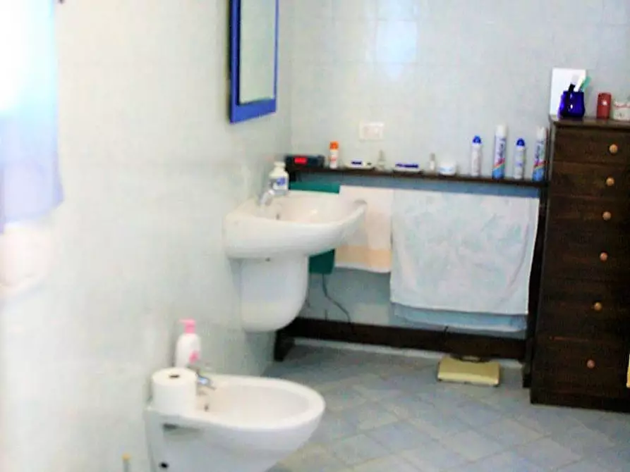 Immagine 14 di Casa indipendente in vendita  in Contrada di là di Menocchia, 63063 Carassai AP a Carassai