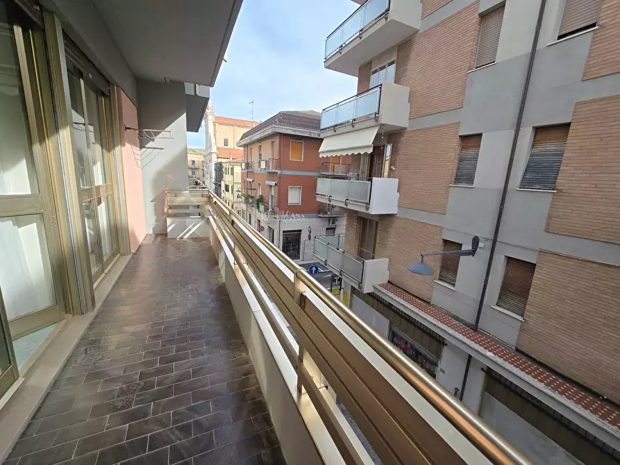 Immagine 19 di Appartamento in vendita  in Via Neuro Spinozzi a San Benedetto Del Tronto