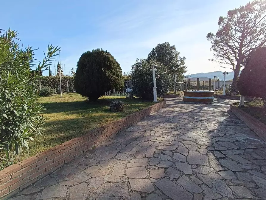 Immagine 10 di Appartamento in vendita  in val tiberina a San Benedetto Del Tronto