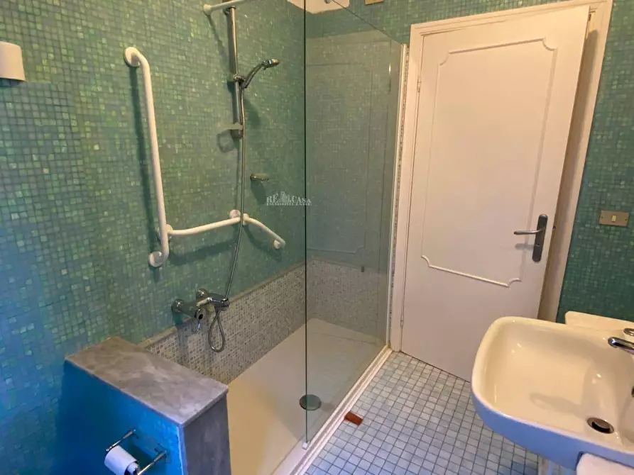 Immagine 23 di Appartamento in vendita  in Via Clara Maffei a San Benedetto Del Tronto