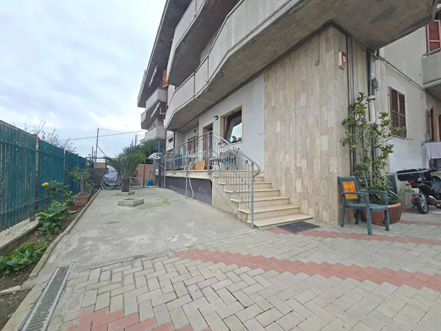 Immagine 3 di Appartamento in vendita  in Via Montenisio a San Benedetto Del Tronto