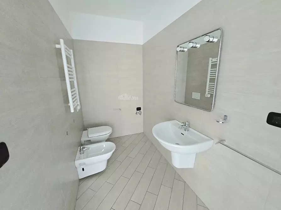 Immagine 12 di Appartamento in vendita  in Via Fratelli Cervi a San Benedetto Del Tronto