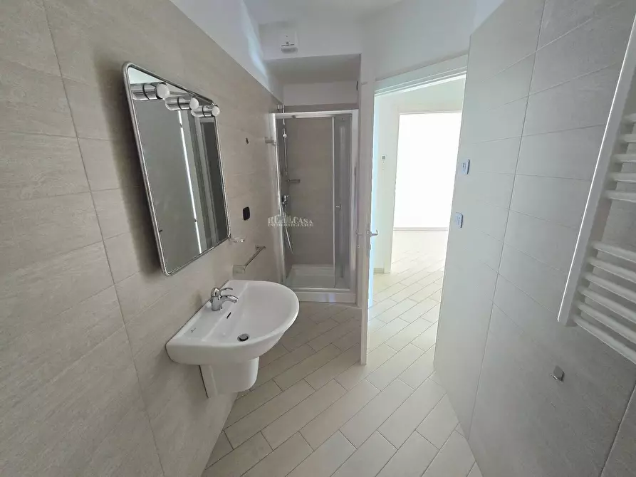 Immagine 13 di Appartamento in vendita  in Via Fratelli Cervi a San Benedetto Del Tronto