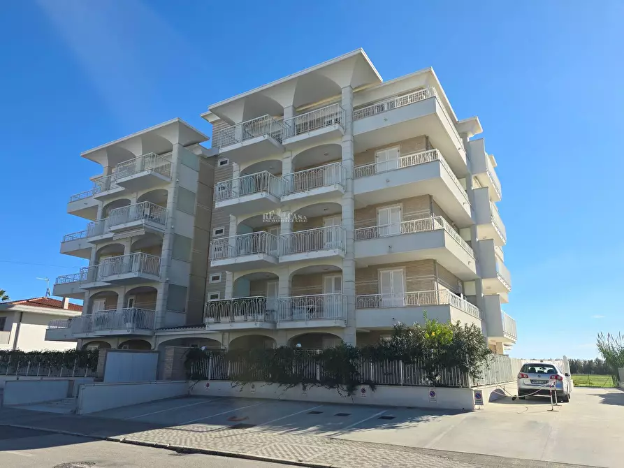 Immagine 20 di Appartamento in vendita  in Via Fratelli Cervi a San Benedetto Del Tronto