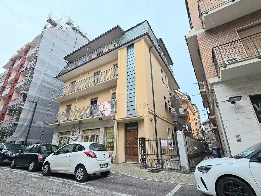 Immagine 16 di Appartamento in vendita  in Via dante alighieri a Grottammare