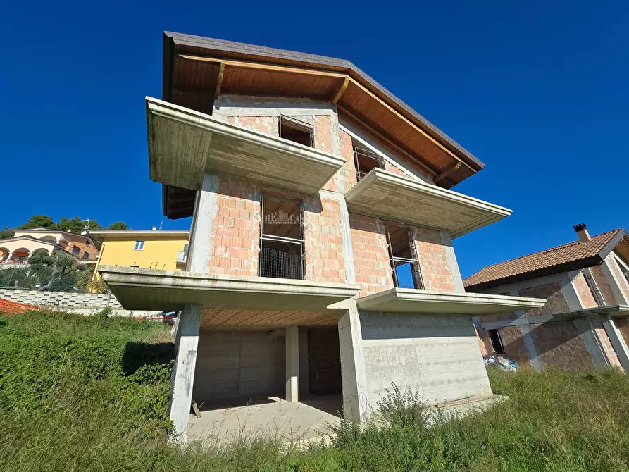 Immagine 5 di Villa in vendita  in via ignazio silone a Colonnella