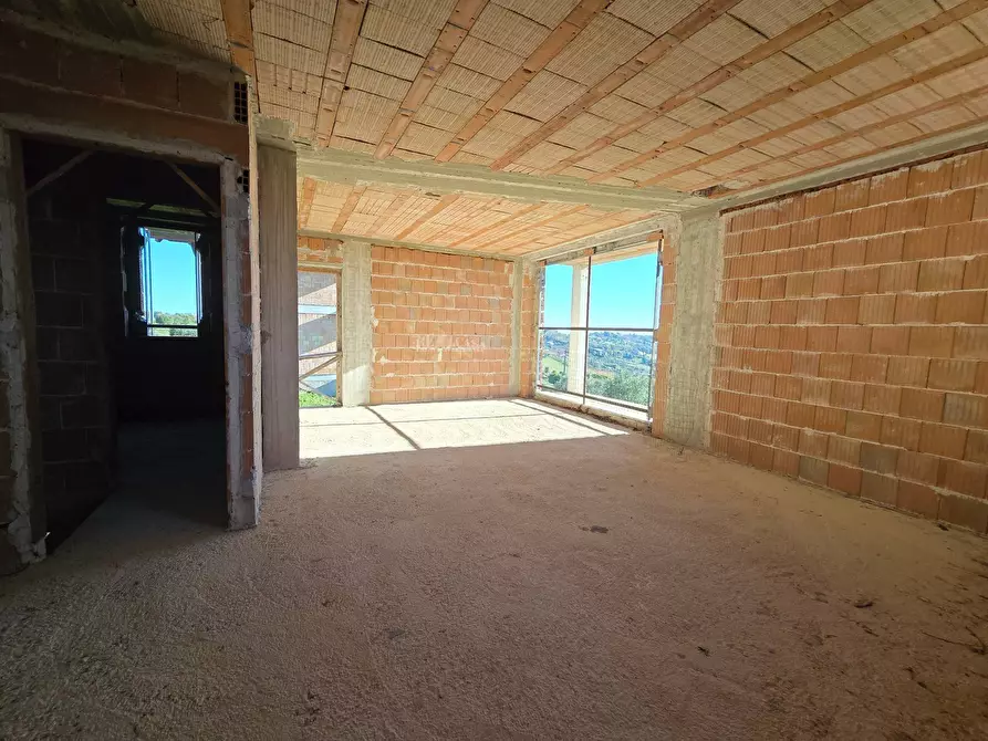 Immagine 15 di Villa in vendita  in via ignazio silone a Colonnella