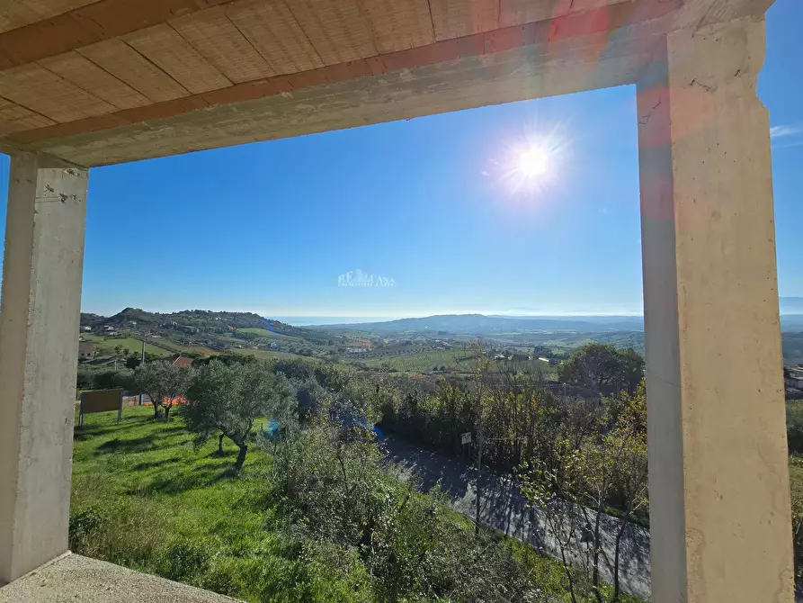 Immagine 19 di Villa in vendita  in via ignazio silone a Colonnella