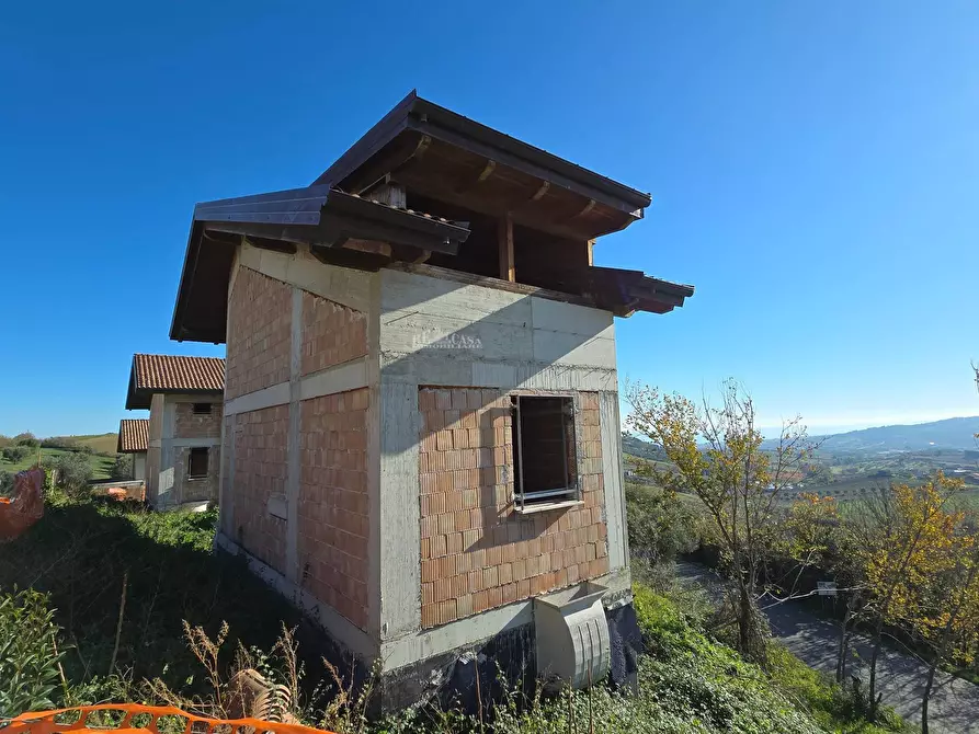 Immagine 5 di Villa in vendita  in via ignazio silone a Colonnella