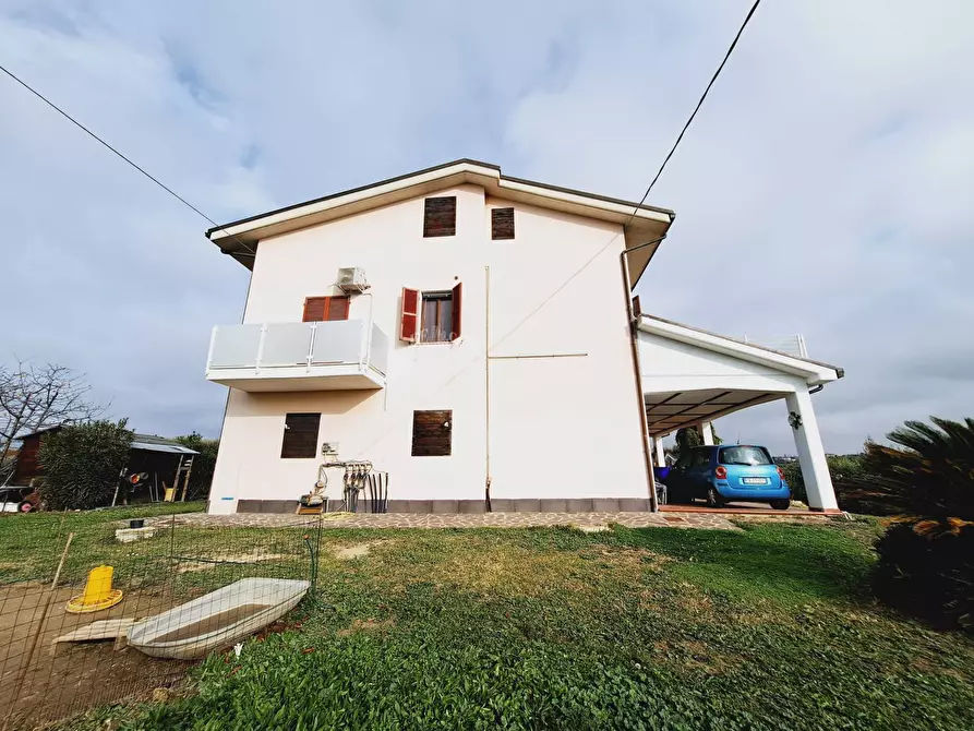 Immagine 29 di Villa in vendita  in contrada montetinello a Monteprandone