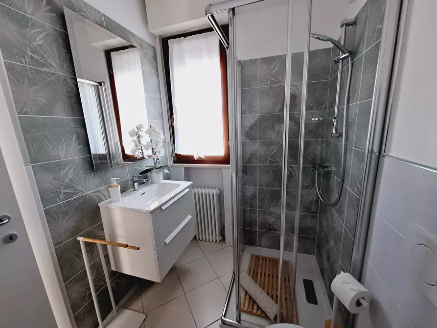 Immagine 23 di Appartamento in vendita  in via ercole falò a Alba Adriatica