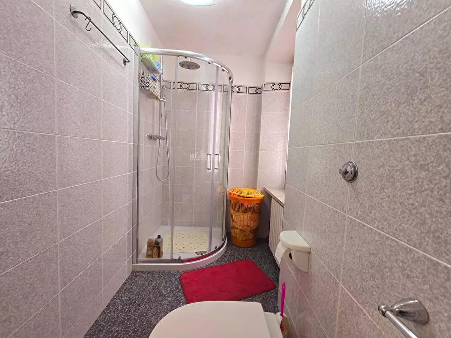 Immagine 24 di Appartamento in vendita  in Piazza Dante a San Benedetto Del Tronto