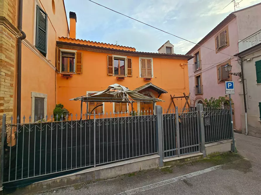 Immagine 2 di Appartamento in vendita  in Piazza Dante a San Benedetto Del Tronto