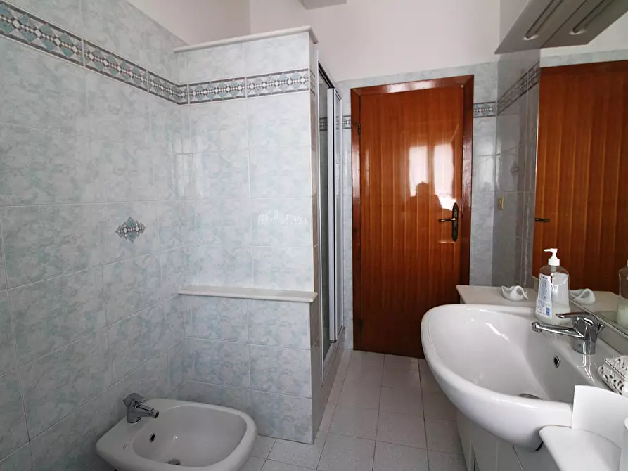 Immagine 30 di Appartamento in vendita  in de gasperi a San Benedetto Del Tronto