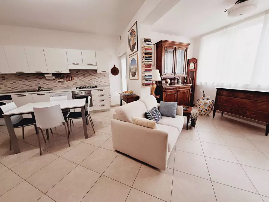 Immagine 1 di Appartamento in vendita  in via monte ascensione a San Benedetto Del Tronto