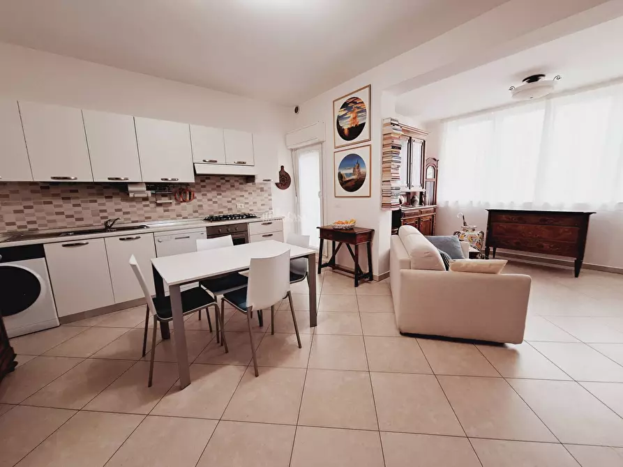 Immagine 4 di Appartamento in vendita  in via monte ascensione a San Benedetto Del Tronto