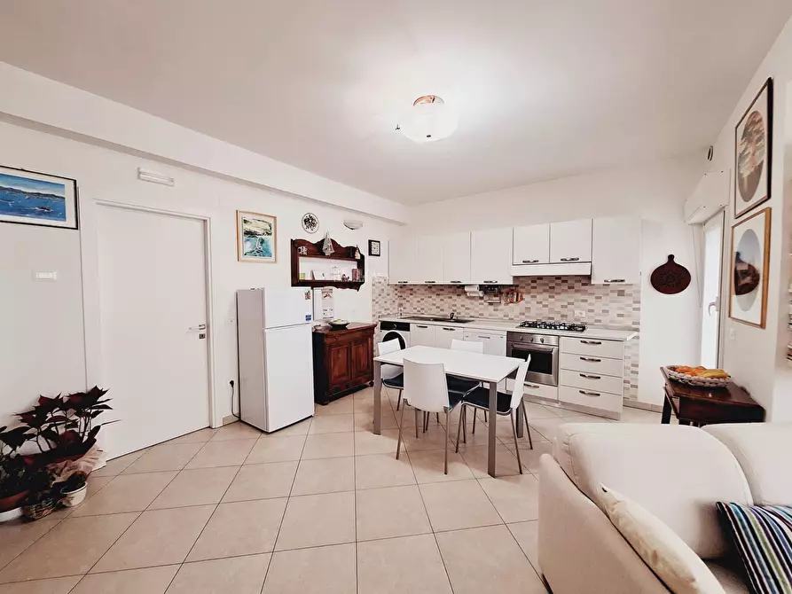 Immagine 8 di Appartamento in vendita  in via monte ascensione a San Benedetto Del Tronto