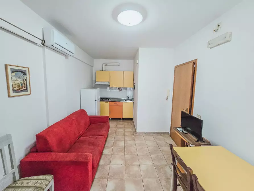 Immagine 4 di Appartamento in affitto  in Via Zaondonai a San Benedetto Del Tronto