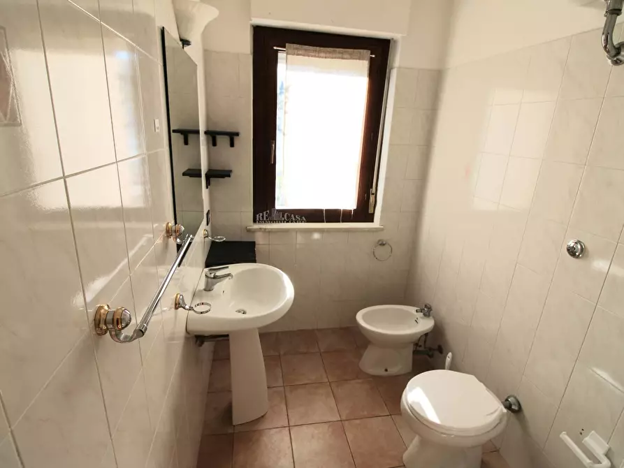 Immagine 12 di Appartamento in affitto  in Via Zandonai a San Benedetto Del Tronto