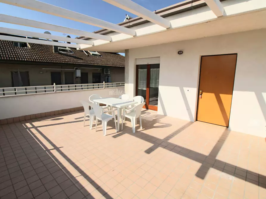 Immagine 18 di Appartamento in affitto  in Via Zandonai a San Benedetto Del Tronto