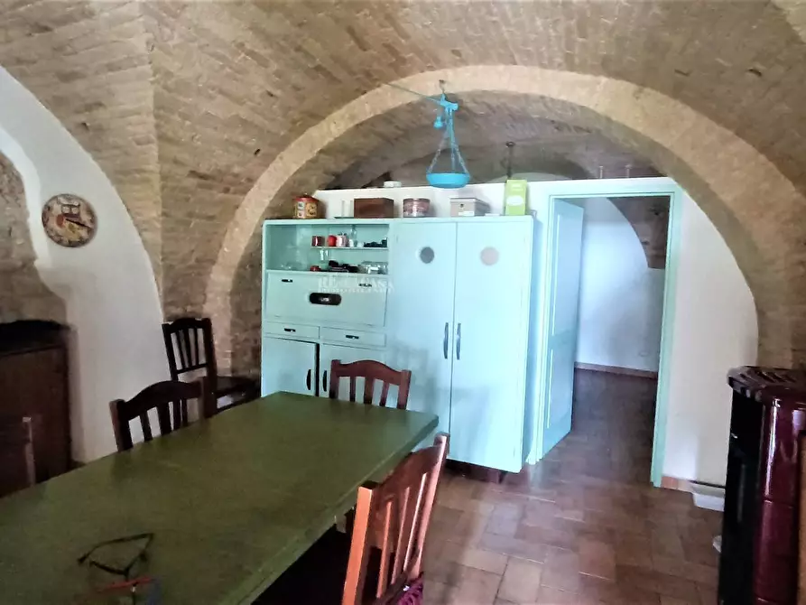 Immagine 27 di Albergo/B&B/Residence in vendita  in via castello a Cupra Marittima