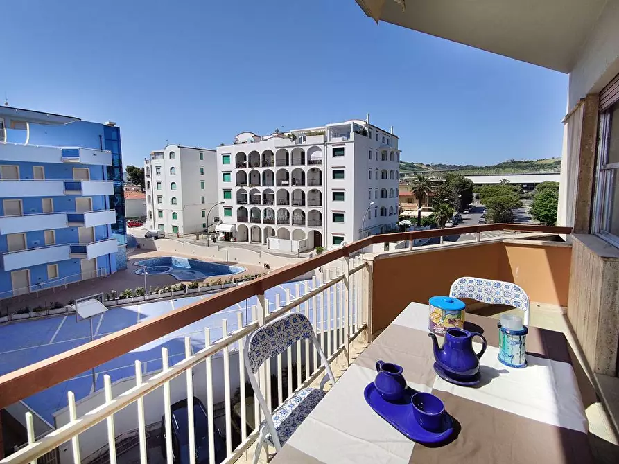 Immagine 12 di Appartamento in vendita  in Viale Europa a San Benedetto Del Tronto