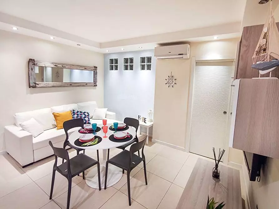 Immagine 4 di Appartamento in vendita  in Via Dante Alighieri a Grottammare