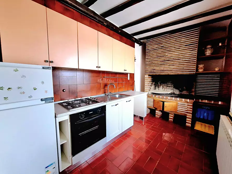 Immagine 3 di Appartamento in vendita  in via Borgo Cappuccini a Offida