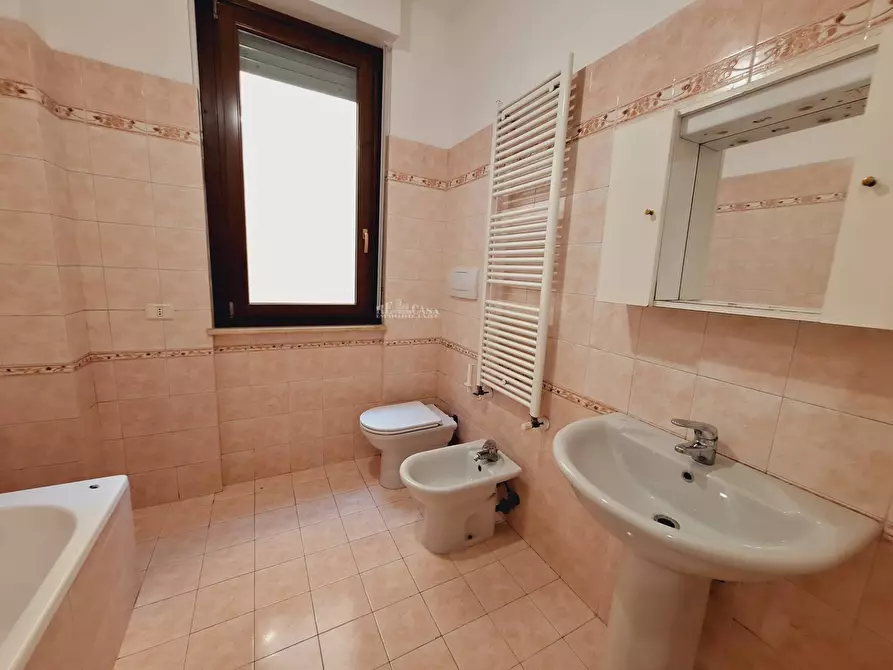 Immagine 21 di Appartamento in vendita  in Via carducci a San Benedetto Del Tronto